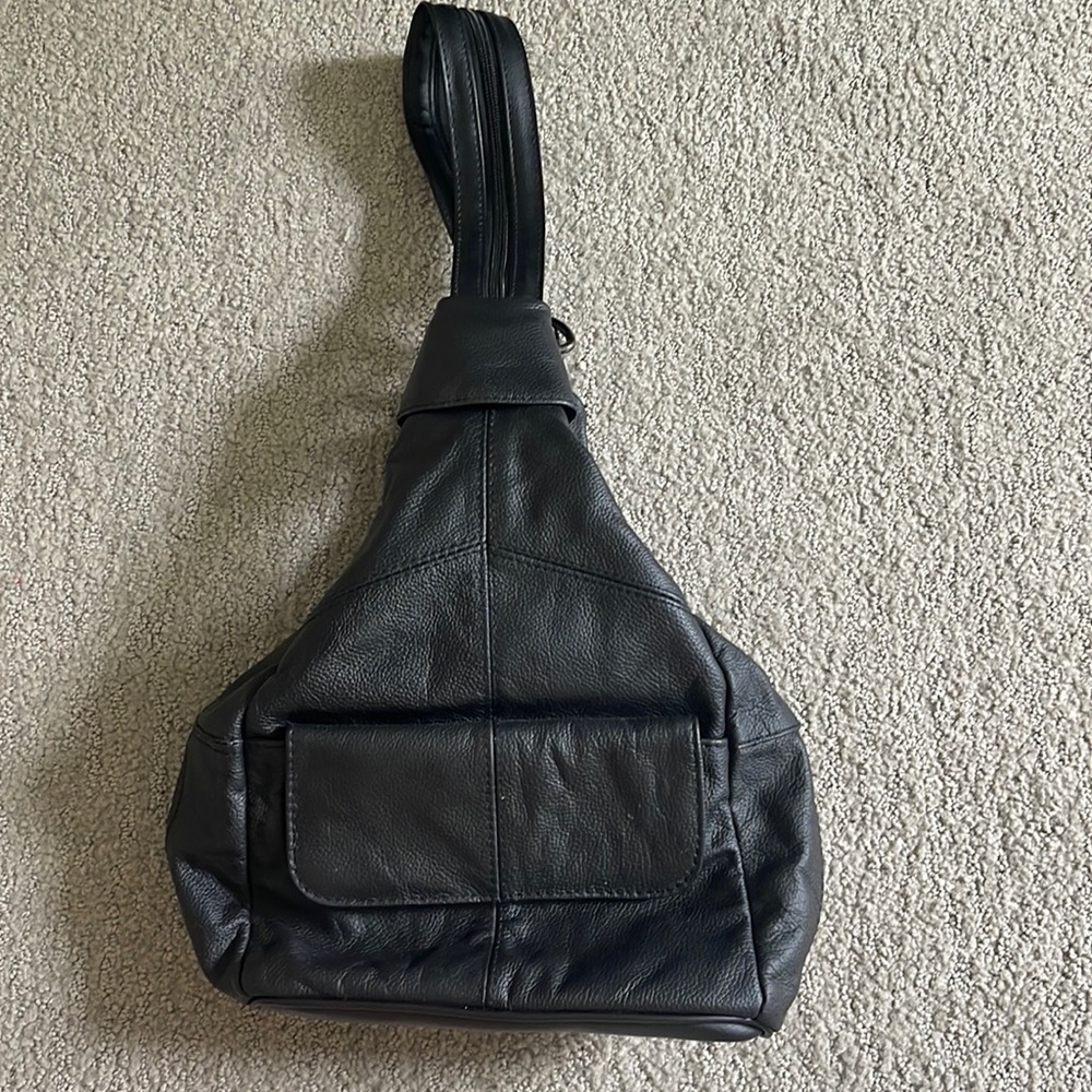 Black Leather Bag that can turn from purse to backpack